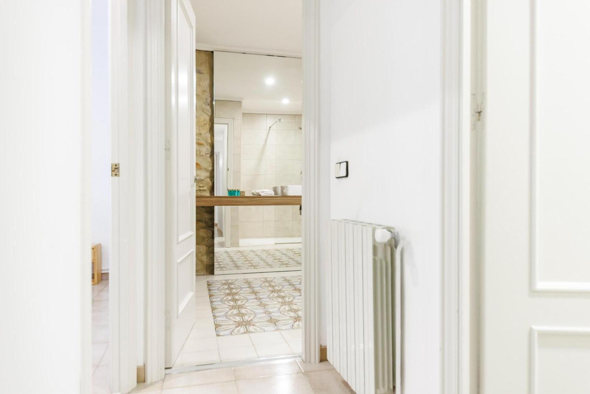 Bravissimo El Lleo, Bright 4-Bedroom Apartment Girona Eksteriør billede